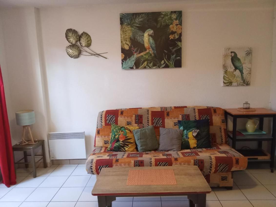 T3 Duplex La Maison Du Perroquet 2 Chambres 2 Piscines Dans Un Village De Vacances A Saint Geniez D'Olt Aux Portes De L'Aubrac Екстериор снимка